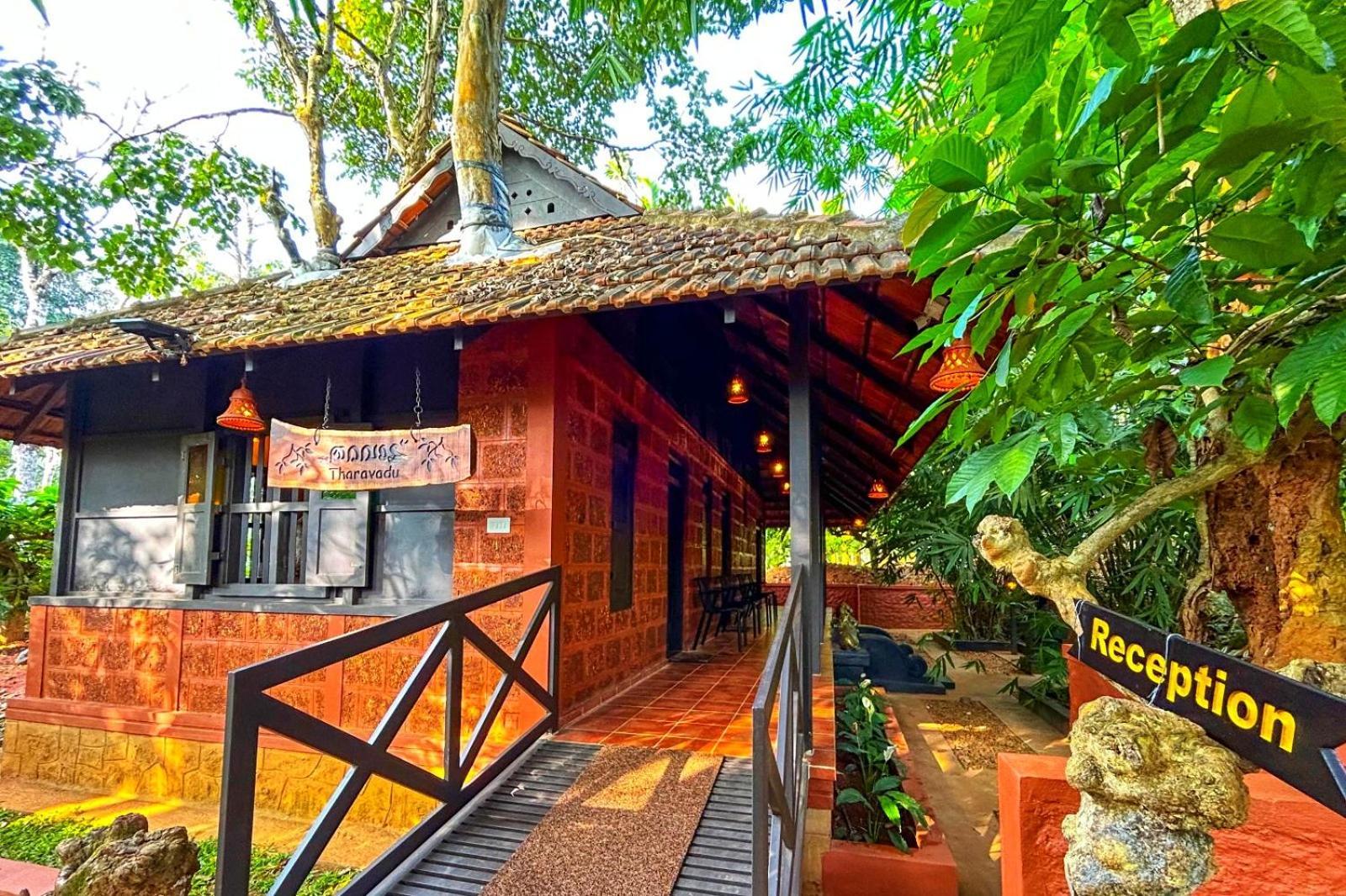 Greens Tree House & Wood House Sultan Bathery Exterior foto